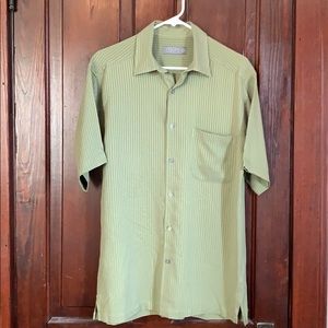 Talbots men’s green button down shirt Medium